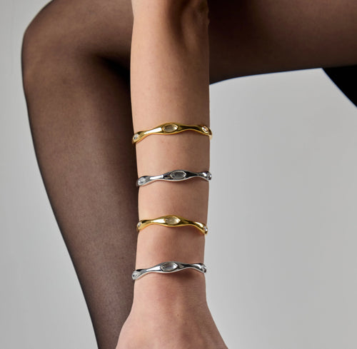 Pulsera de tres piedras lunares